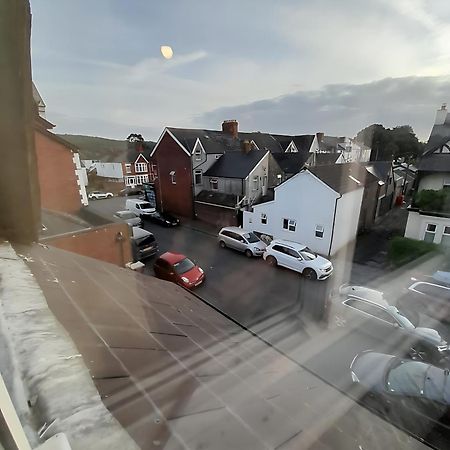 Entire Victoria Park Cardiff Apartment With Free Street Parking Bus 17 And 18 Direct To Cardiff City Centre, Fast Free Wi-Fi Экстерьер фото
