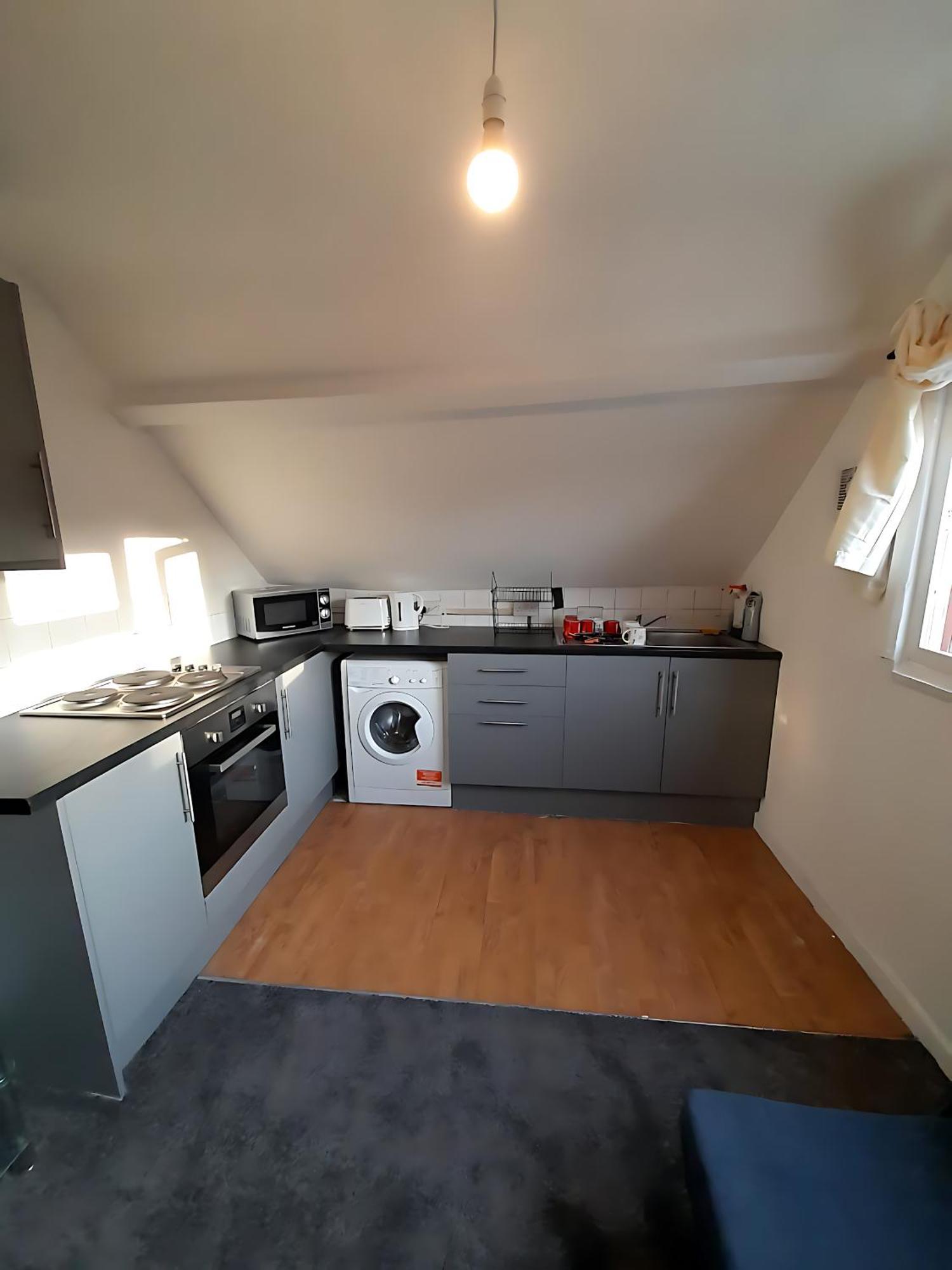 Entire Victoria Park Cardiff Apartment With Free Street Parking Bus 17 And 18 Direct To Cardiff City Centre, Fast Free Wi-Fi Экстерьер фото